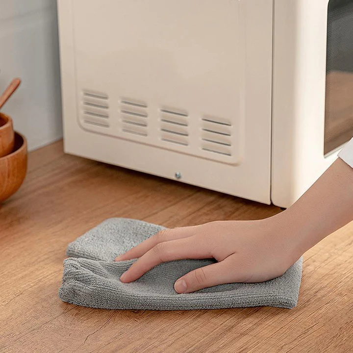 CleanSweep | Flexibilní a dlouhá štětka na čištění prachu